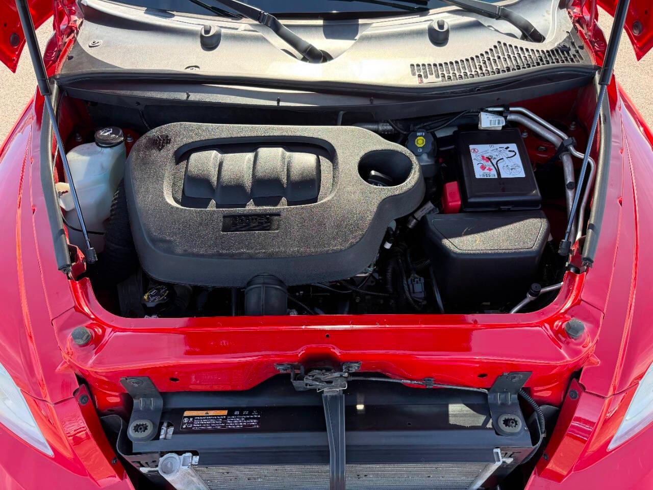 Chevrolet HHR FWD 4dr LT w/2LT 2011