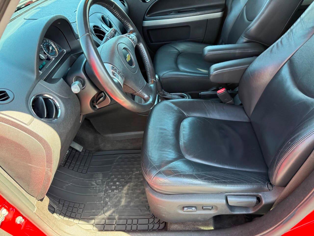 Chevrolet HHR FWD 4dr LT w/2LT 2011