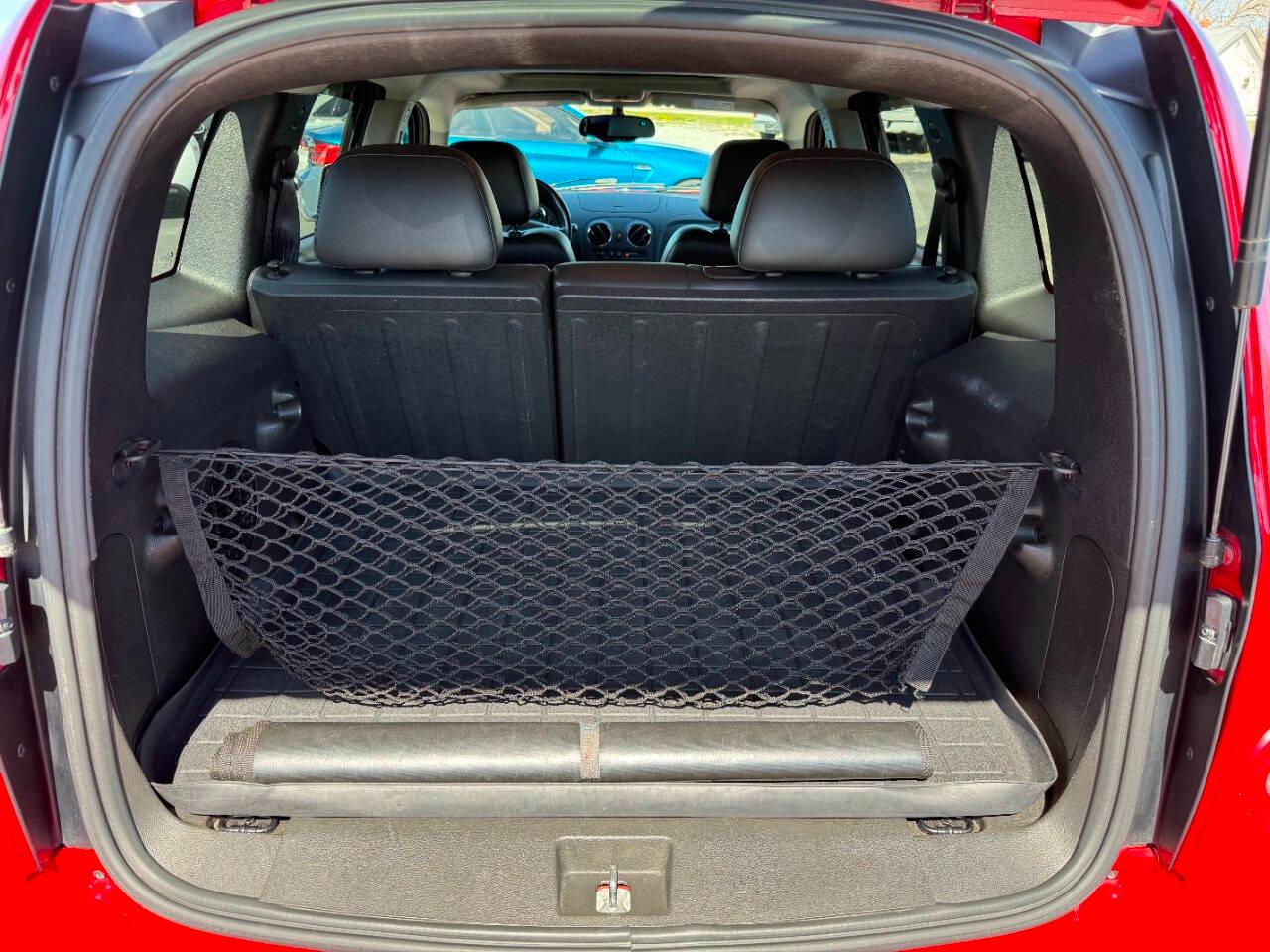 Chevrolet HHR FWD 4dr LT w/2LT 2011