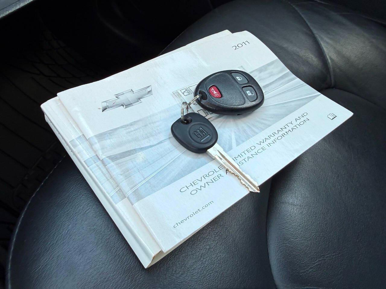 Chevrolet HHR FWD 4dr LT w/2LT 2011