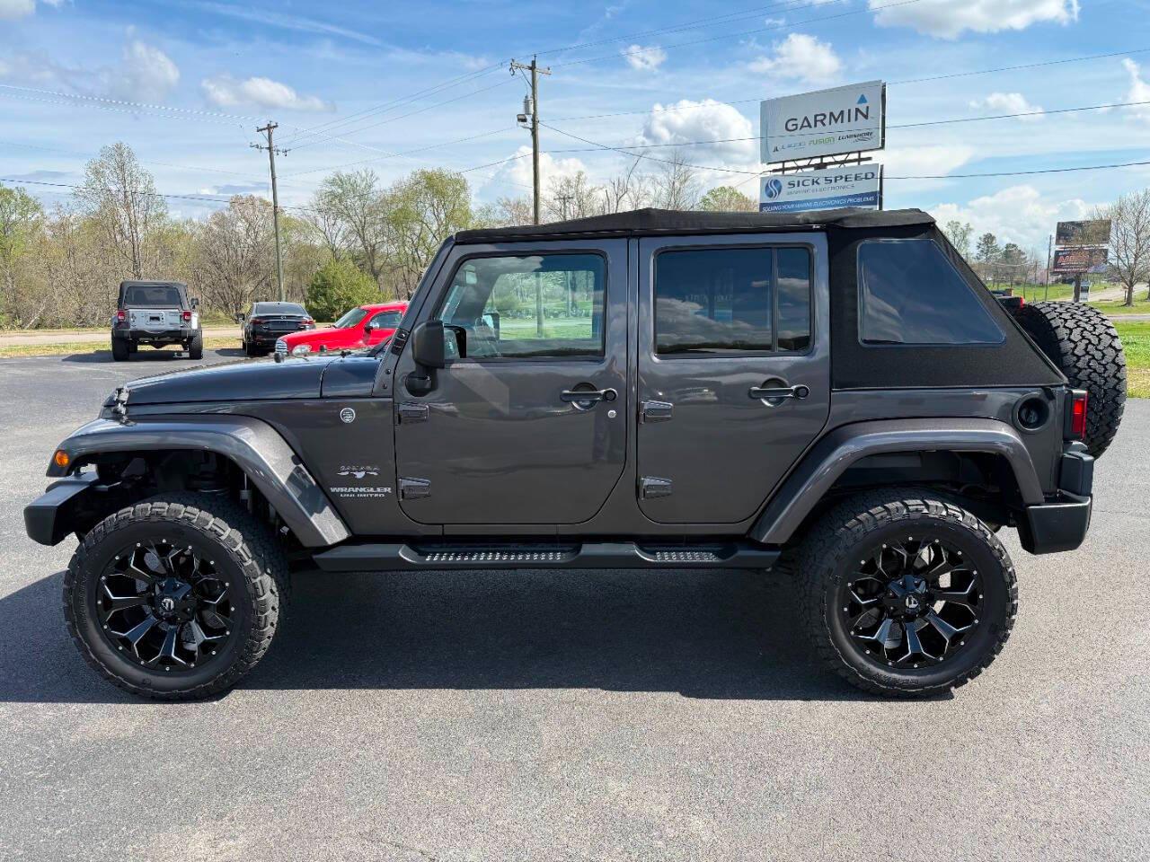 Jeep Wrangler Unlimited 4WD 4dr Sahara 2016