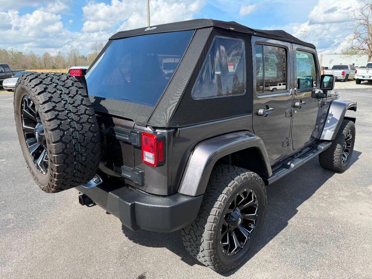 Jeep Wrangler Unlimited 4WD 4dr Sahara 2016