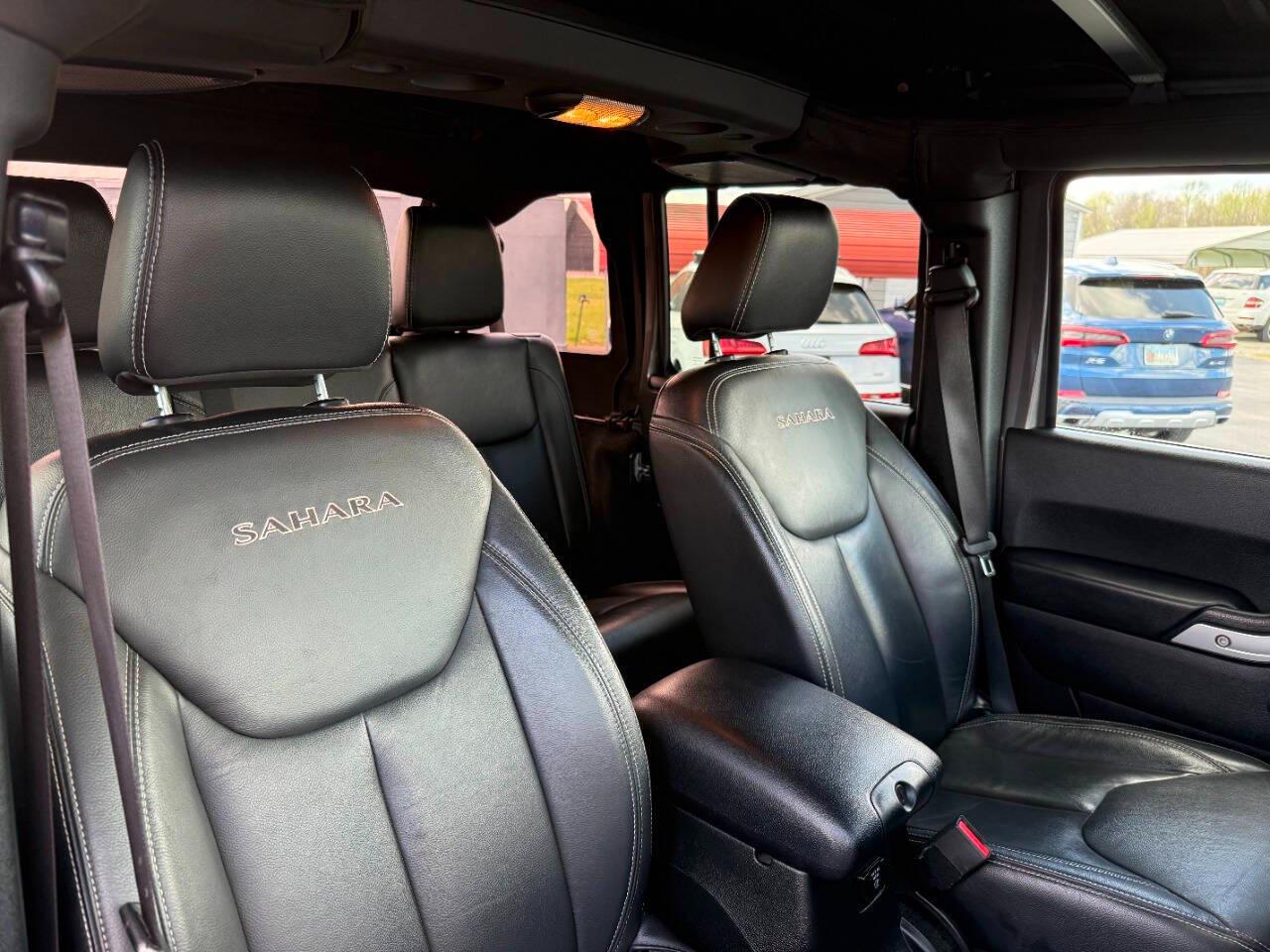 Jeep Wrangler Unlimited 4WD 4dr Sahara 2016