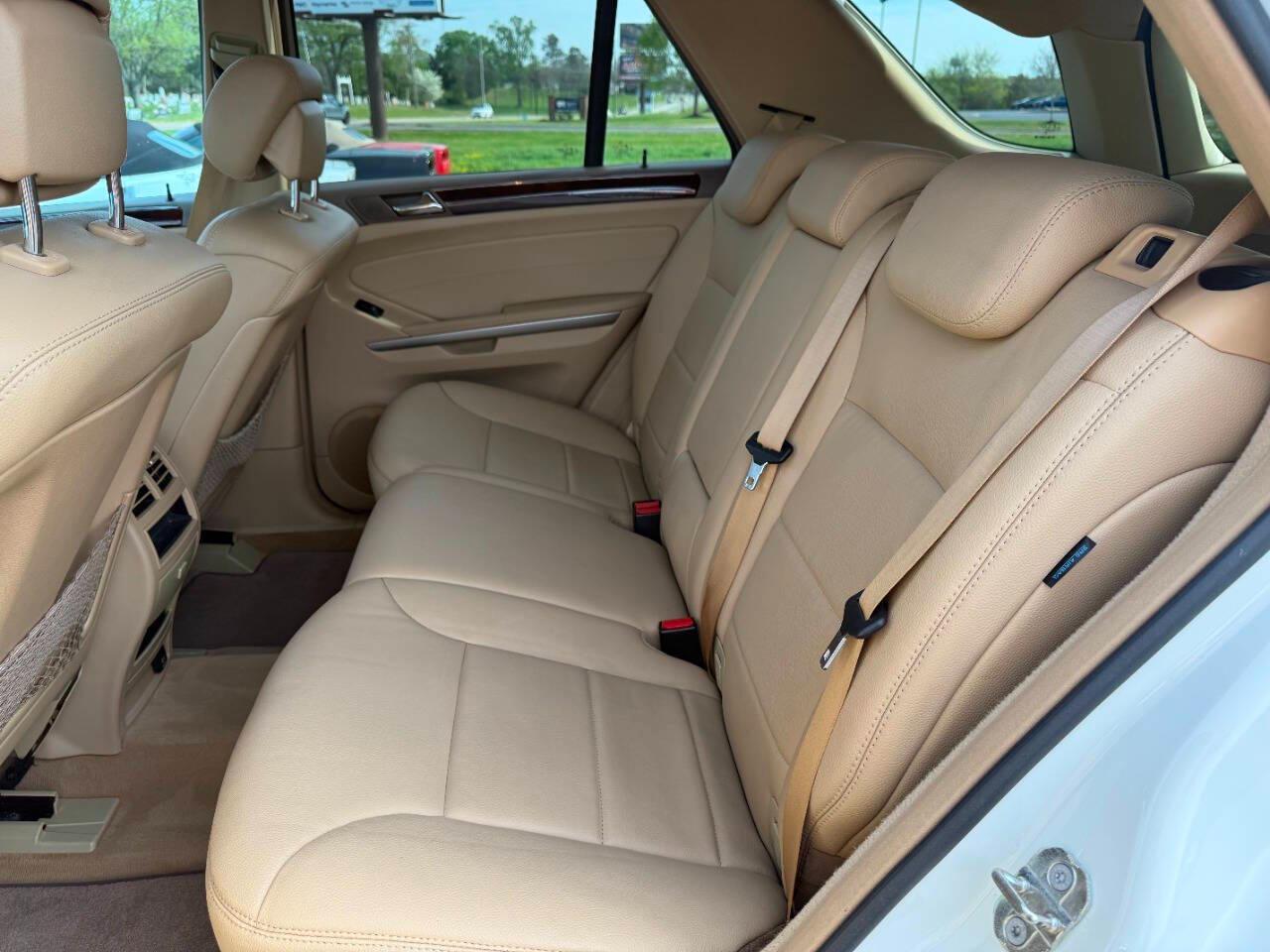 Mercedes-Benz M-Class RWD 4dr ML 350 2010