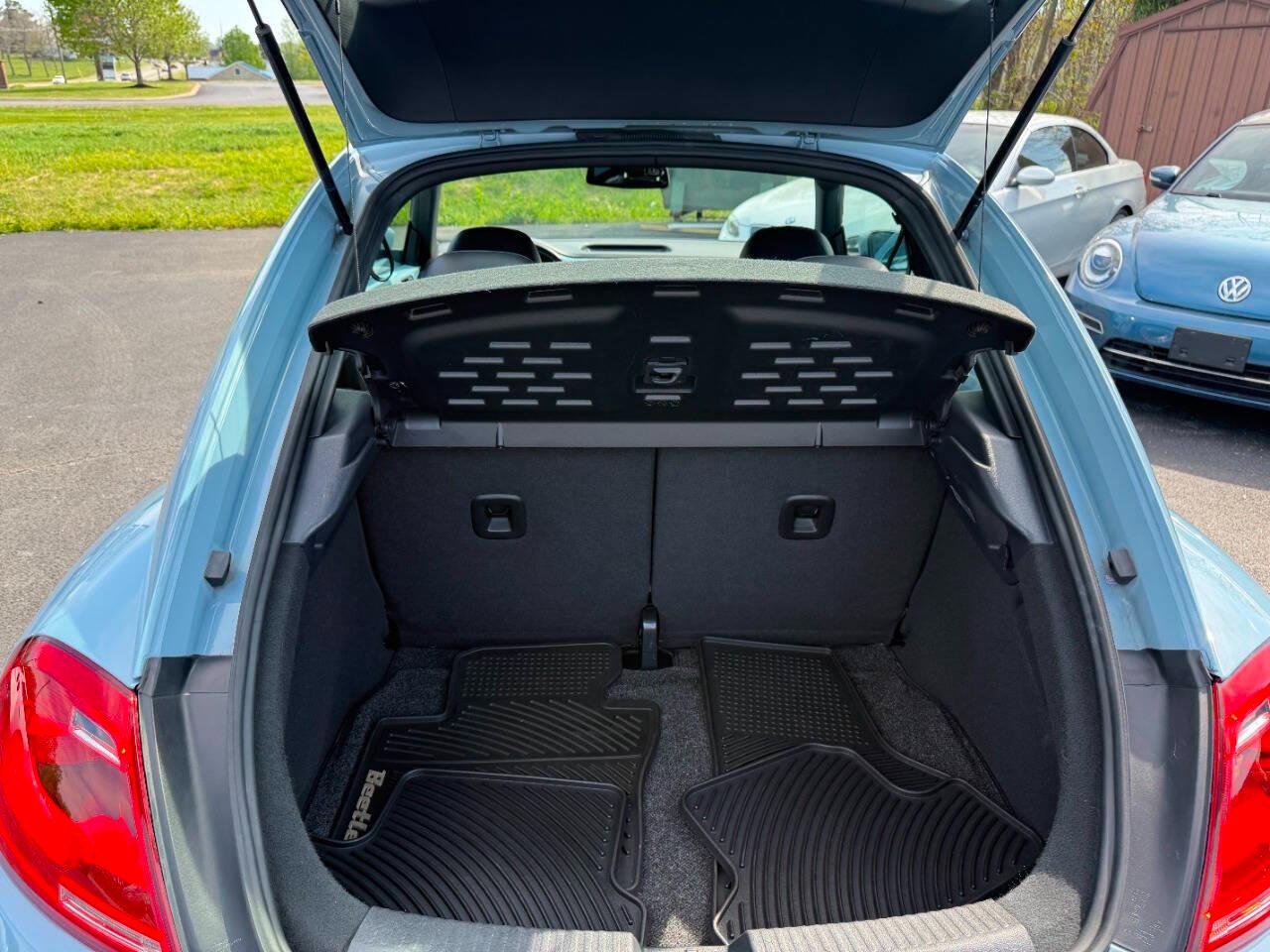 Volkswagen Beetle Coupe 2dr Auto 2.5L PZEV *Ltd Avail* 2014