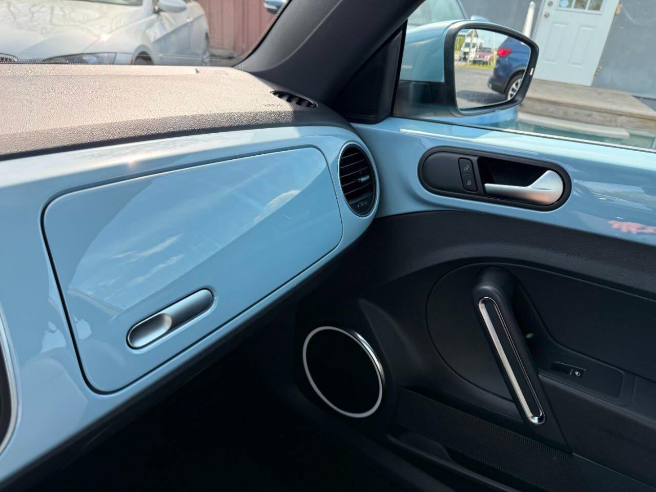 Volkswagen Beetle Coupe 2dr Auto 2.5L PZEV *Ltd Avail* 2014