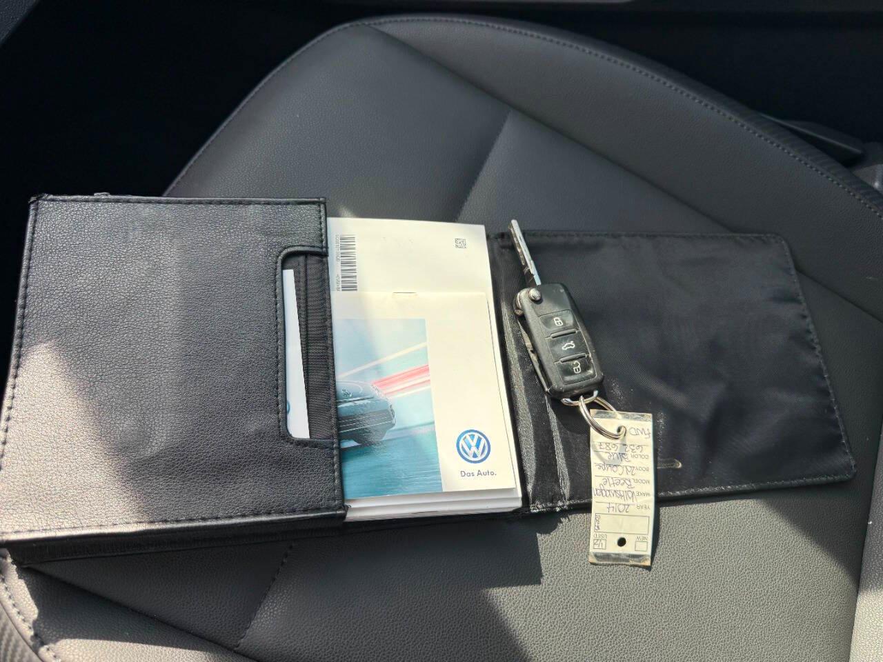 Volkswagen Beetle Coupe 2dr Auto 2.5L PZEV *Ltd Avail* 2014