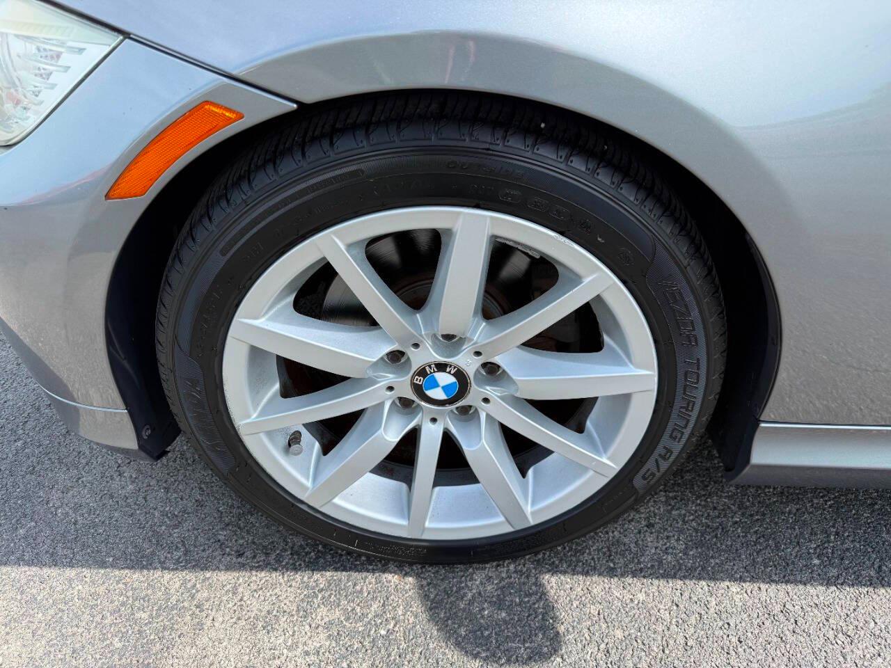 BMW 3 Series 4dr Sdn 328i RWD South Africa 2009