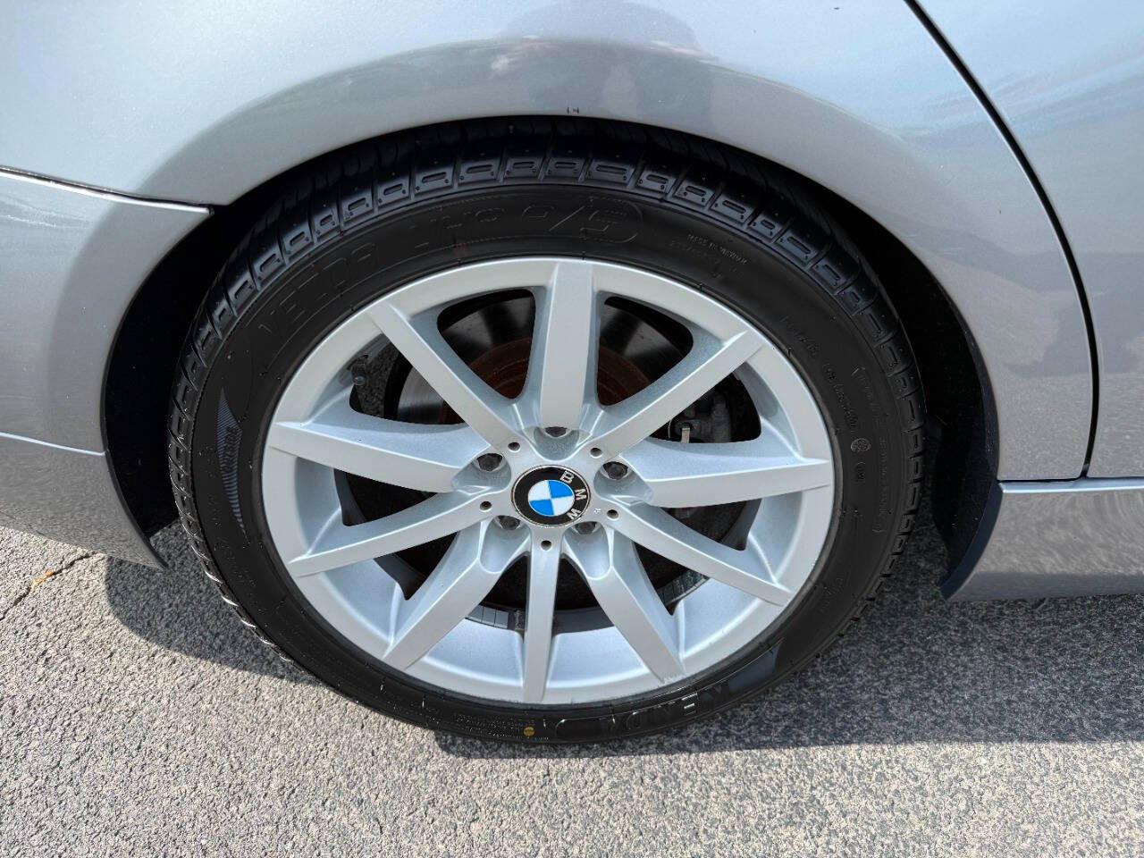 BMW 3 Series 4dr Sdn 328i RWD South Africa 2009