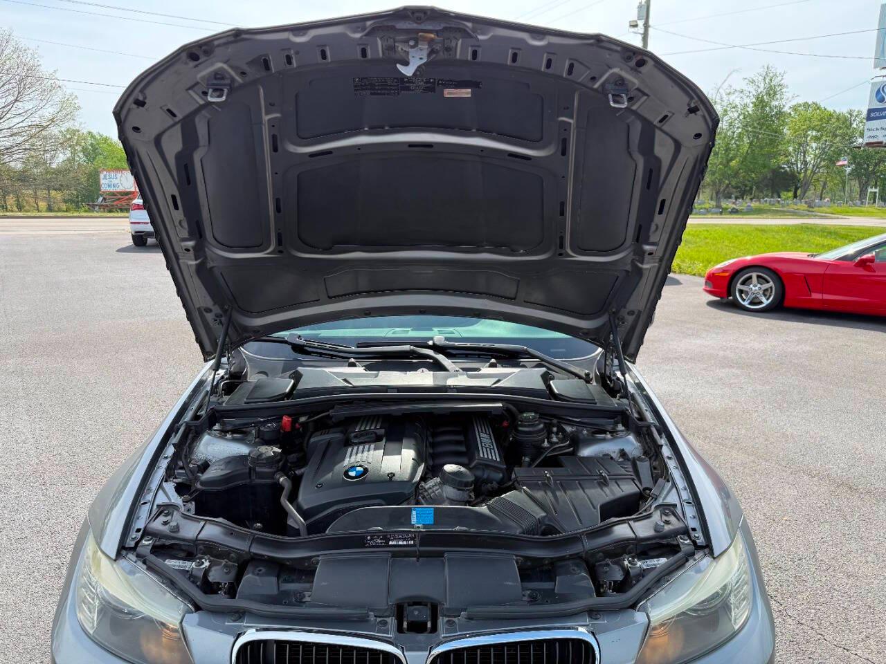 BMW 3 Series 4dr Sdn 328i RWD South Africa 2009