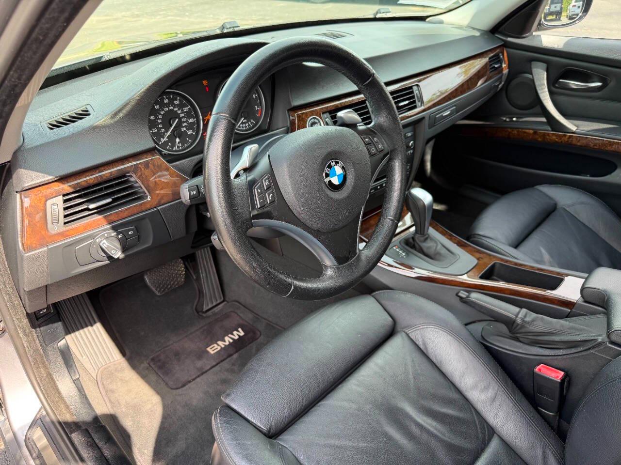 BMW 3 Series 4dr Sdn 328i RWD South Africa 2009