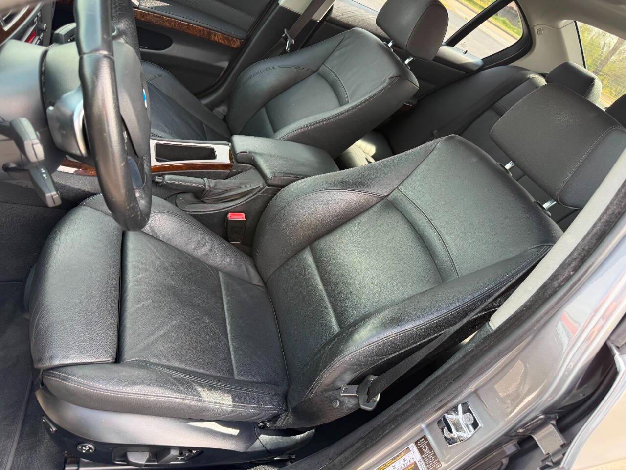 BMW 3 Series 4dr Sdn 328i RWD South Africa 2009