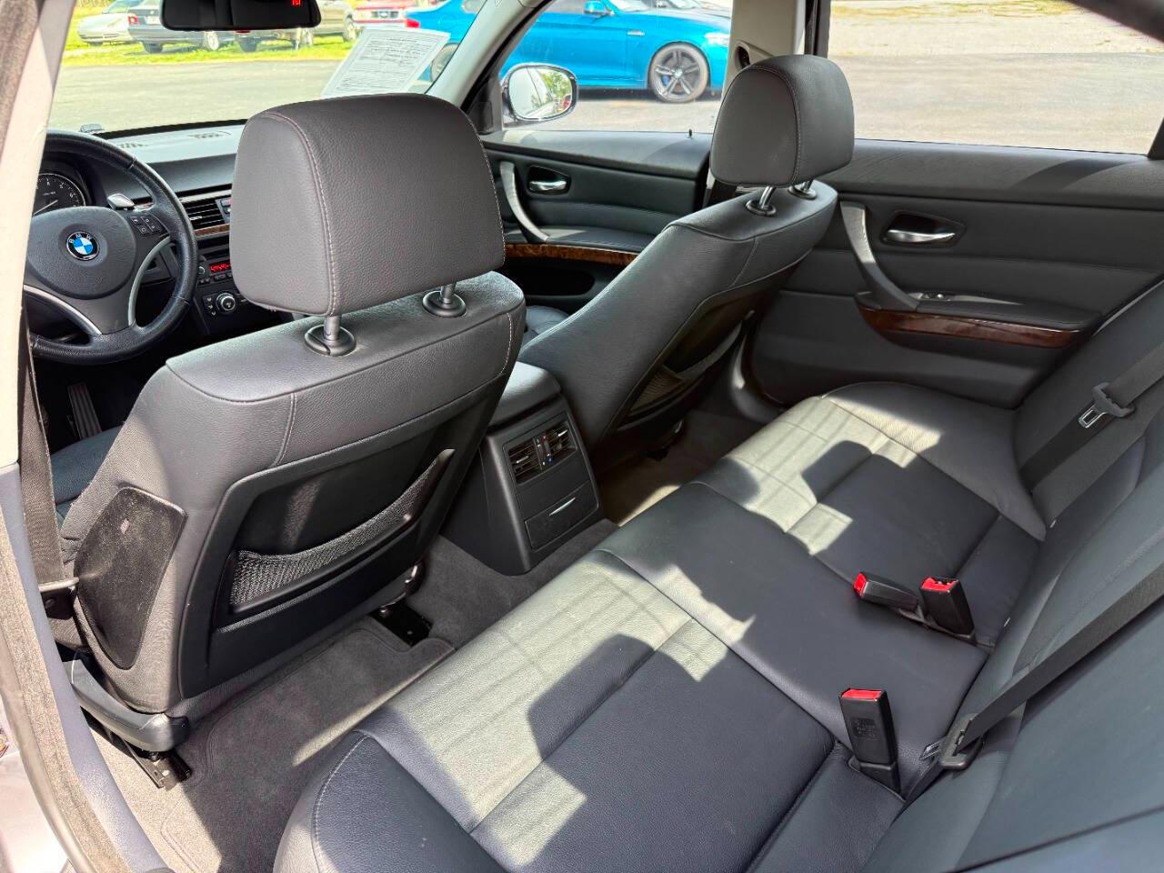 BMW 3 Series 4dr Sdn 328i RWD South Africa 2009