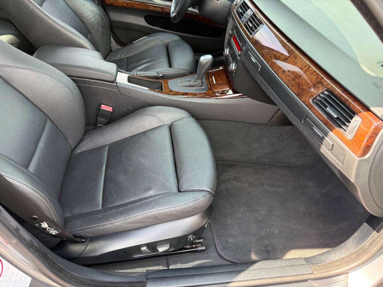 BMW 3 Series 4dr Sdn 328i RWD South Africa 2009