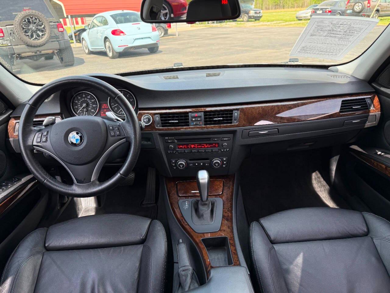 BMW 3 Series 4dr Sdn 328i RWD South Africa 2009