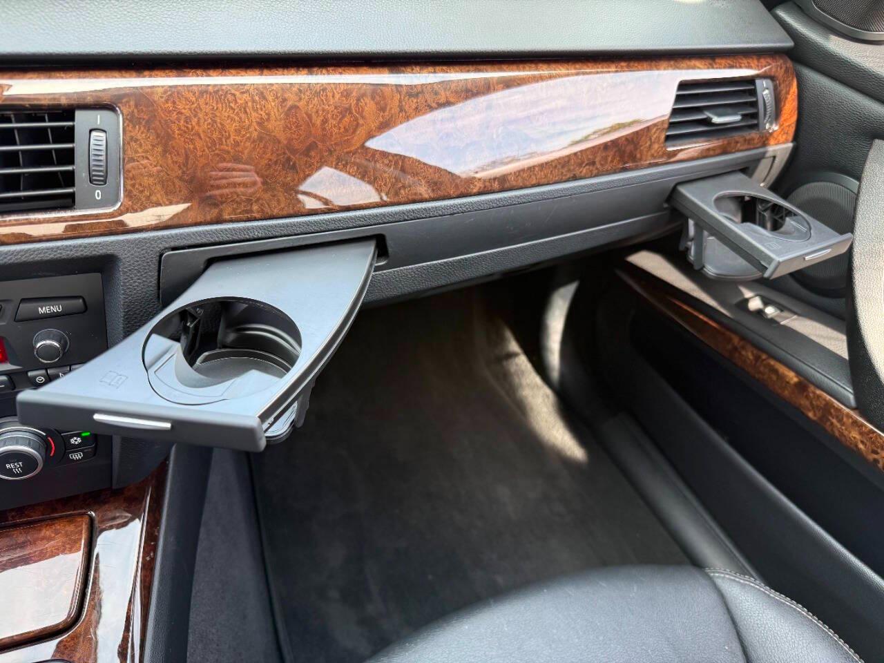 BMW 3 Series 4dr Sdn 328i RWD South Africa 2009