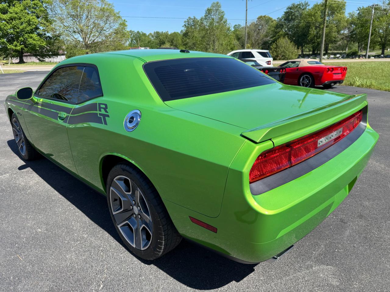 Dodge Challenger 2dr Cpe R/T Classic 2011