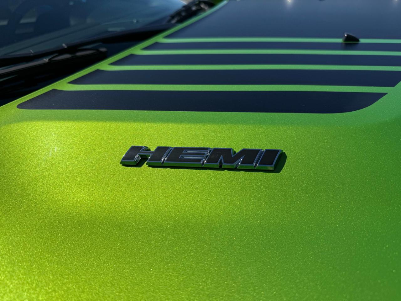 Dodge Challenger 2dr Cpe R/T Classic 2011