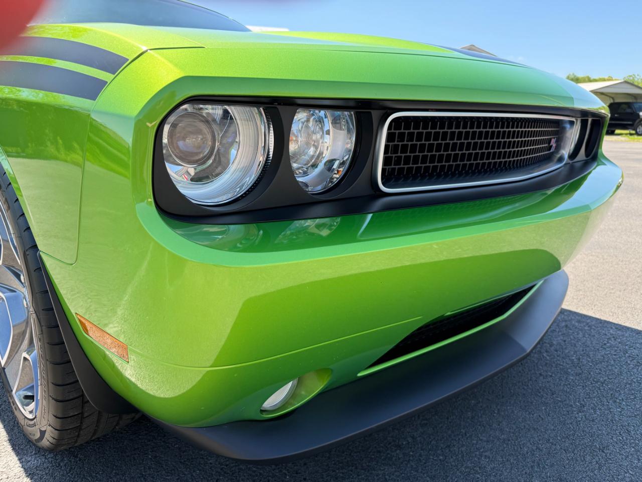 Dodge Challenger 2dr Cpe R/T Classic 2011