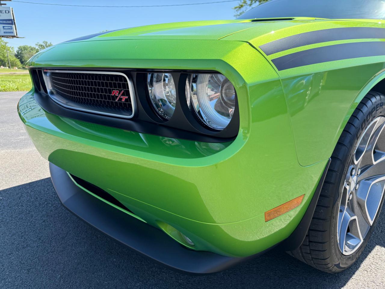 Dodge Challenger 2dr Cpe R/T Classic 2011