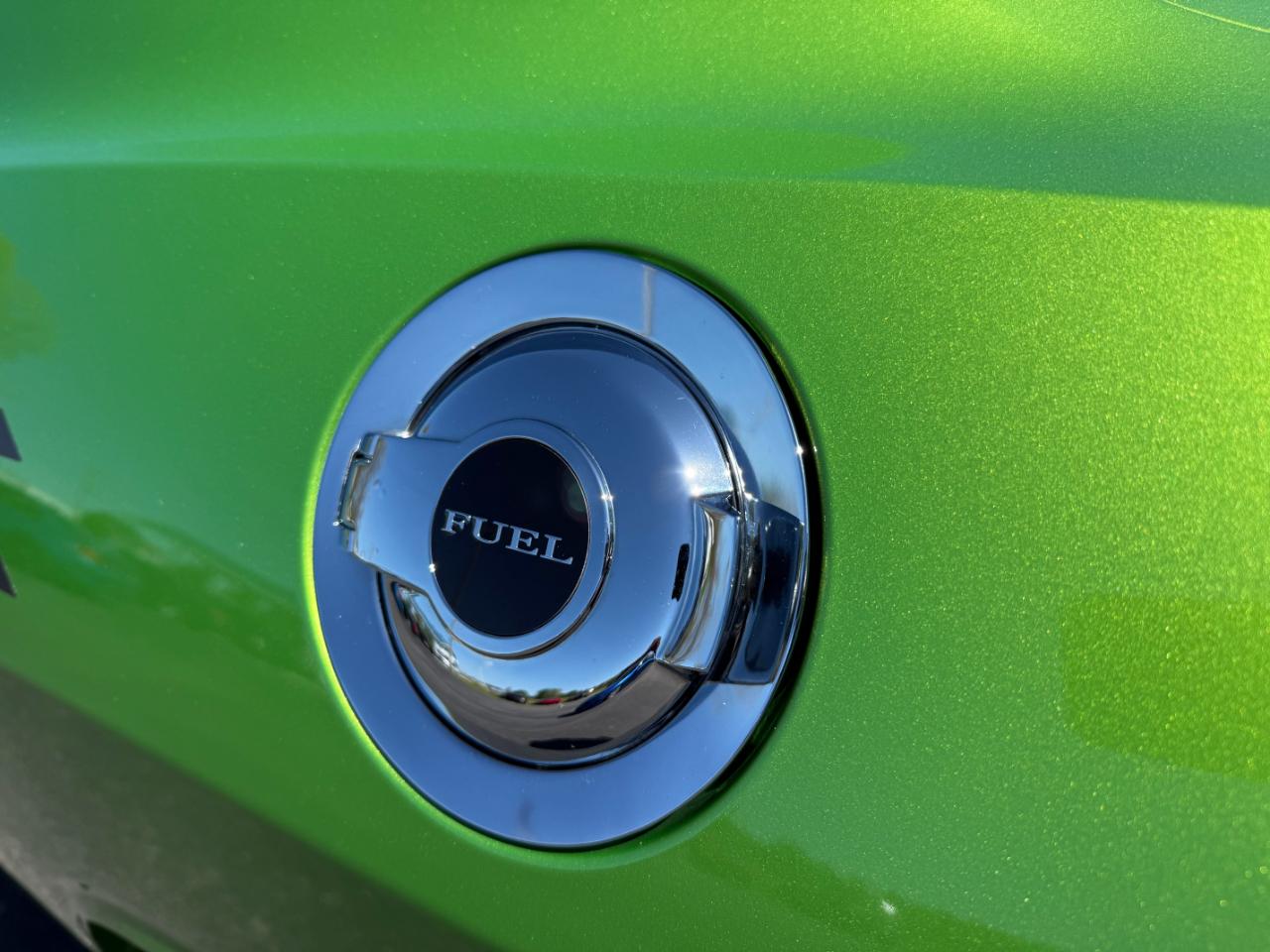 Dodge Challenger 2dr Cpe R/T Classic 2011