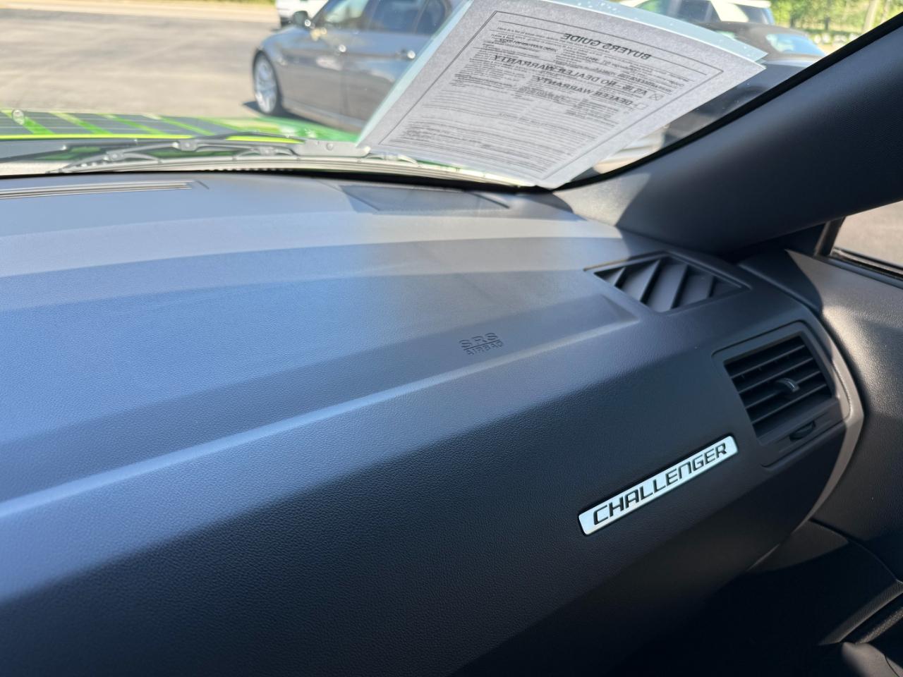 Dodge Challenger 2dr Cpe R/T Classic 2011