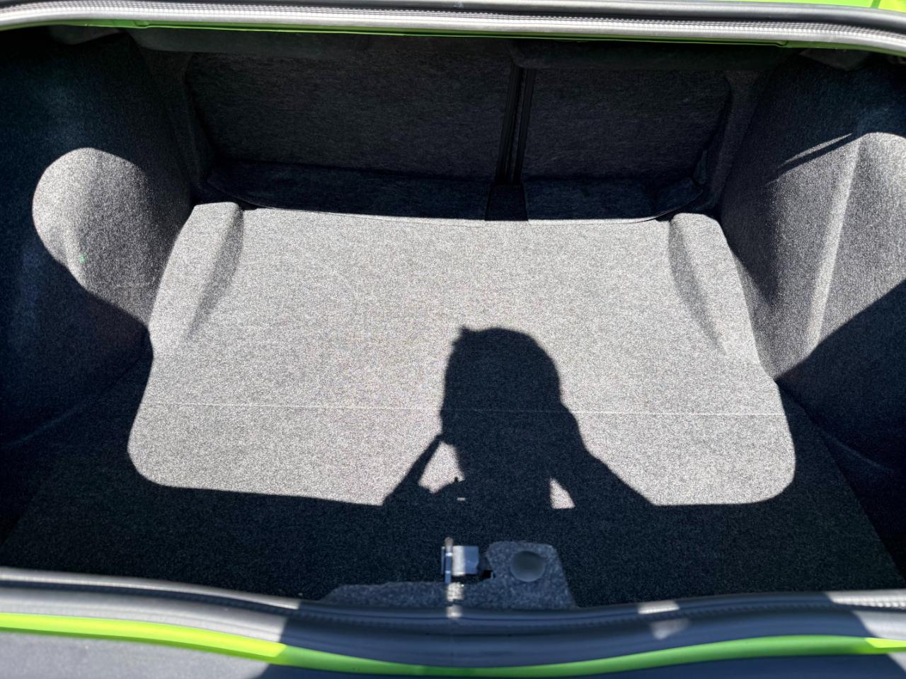 Dodge Challenger 2dr Cpe R/T Classic 2011