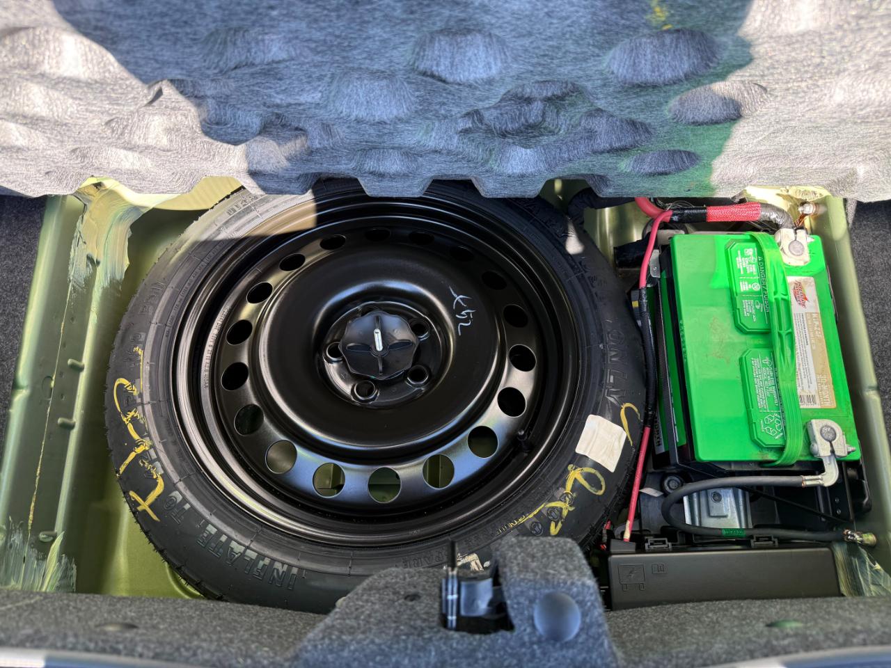 Dodge Challenger 2dr Cpe R/T Classic 2011