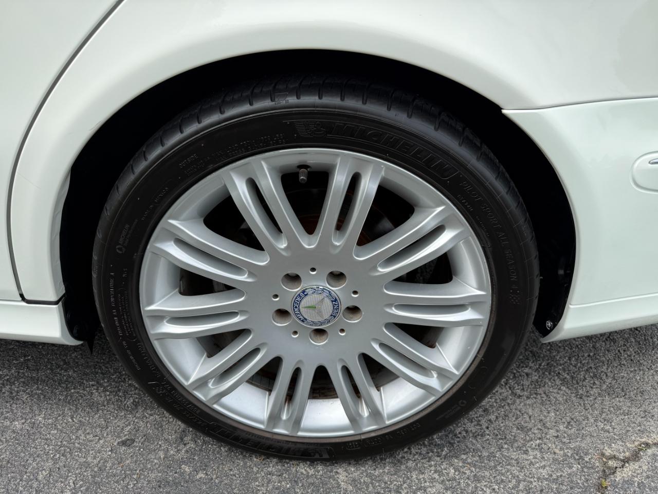 Mercedes-Benz E-Class 4dr Sdn Sport 3.5L RWD 2008