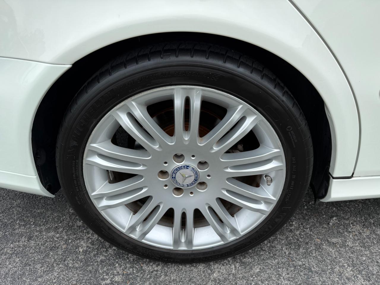 Mercedes-Benz E-Class 4dr Sdn Sport 3.5L RWD 2008