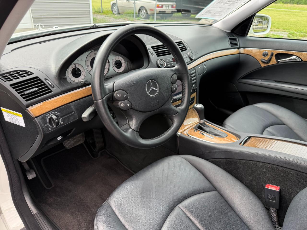 Mercedes-Benz E-Class 4dr Sdn Sport 3.5L RWD 2008