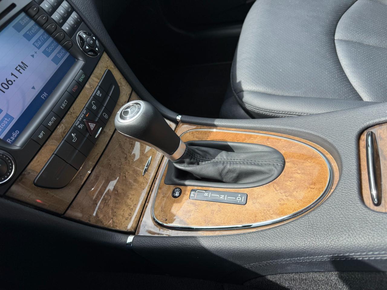 Mercedes-Benz E-Class 4dr Sdn Sport 3.5L RWD 2008