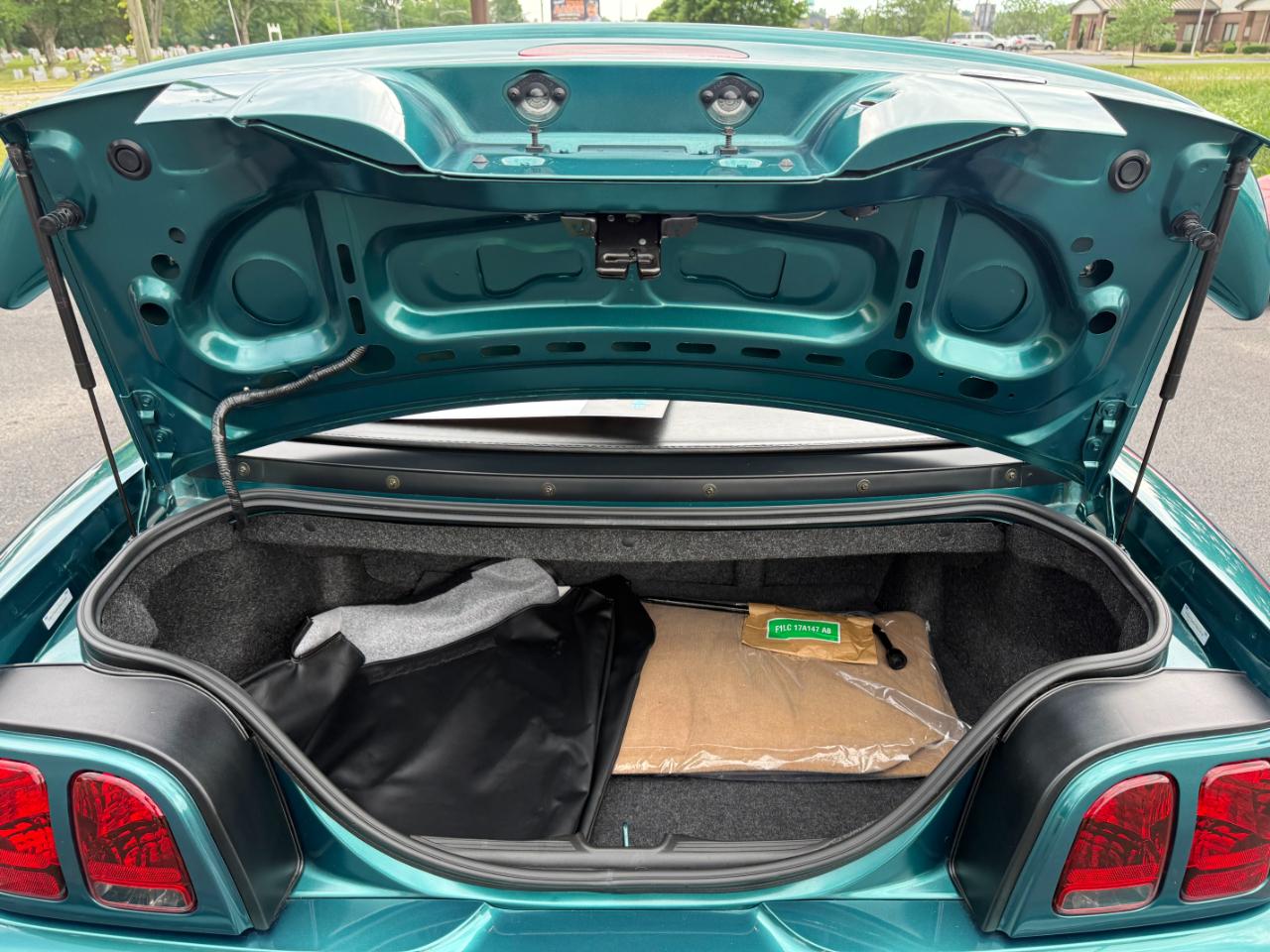 Ford Mustang 2dr Convertible Cobra 1997