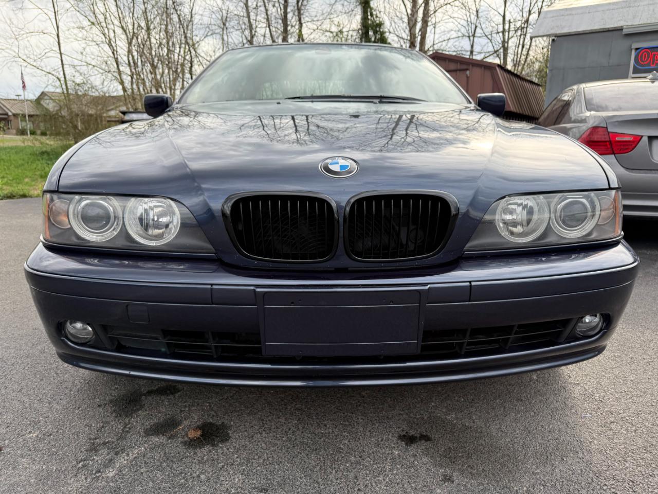 BMW 5 Series 530i 4dr Sdn 5-Spd Manual 2002