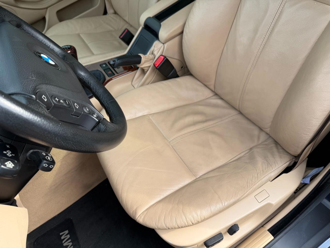 BMW 5 Series 530i 4dr Sdn 5-Spd Manual 2002