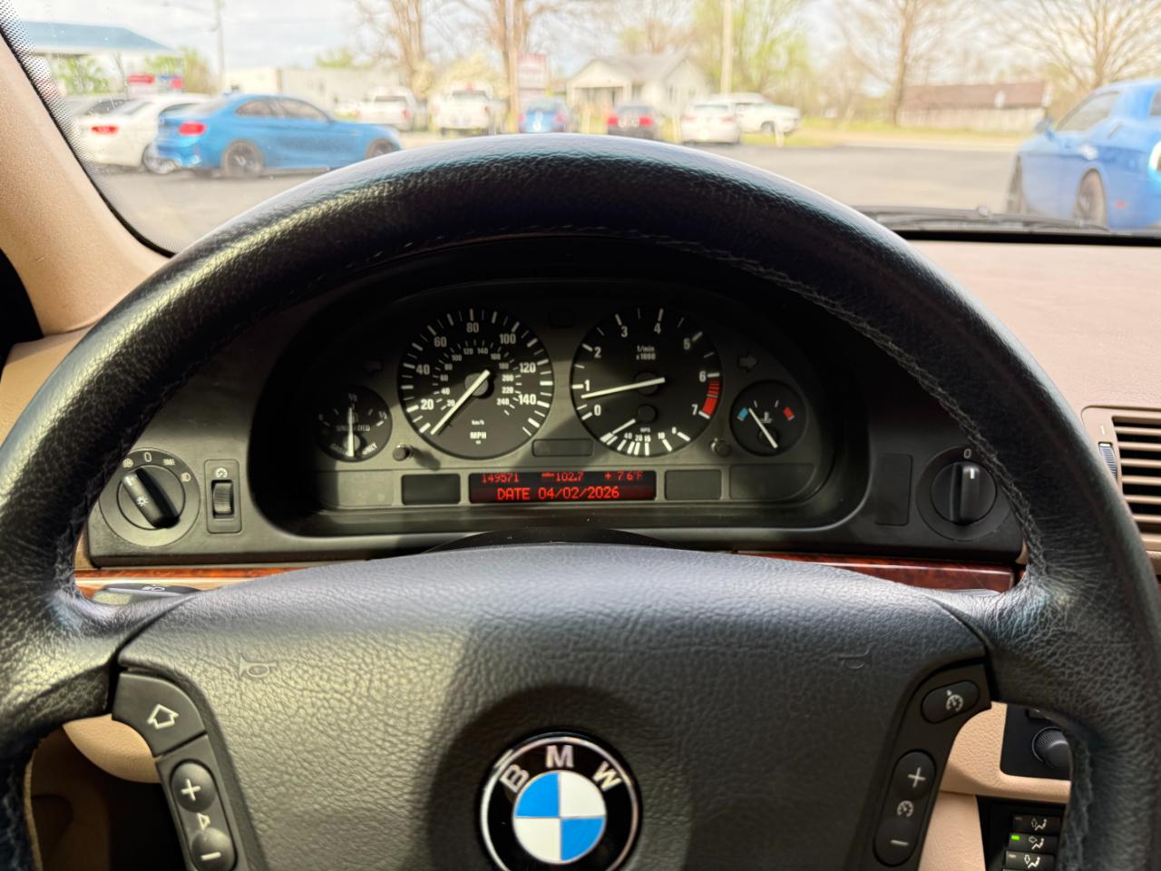 BMW 5 Series 530i 4dr Sdn 5-Spd Manual 2002
