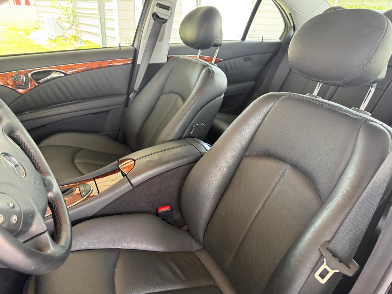 Mercedes-Benz E500  2003