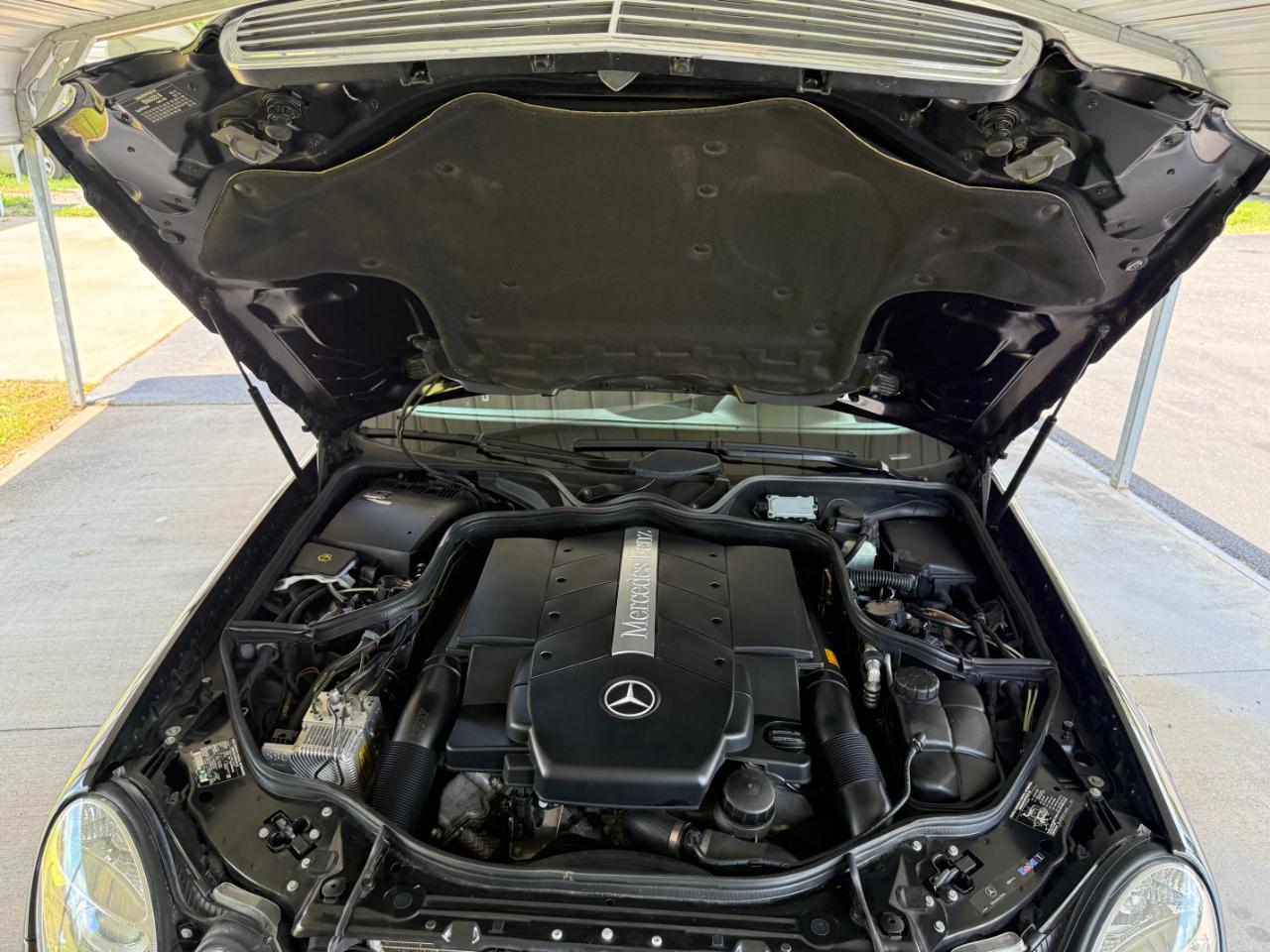 Mercedes-Benz E500  2003