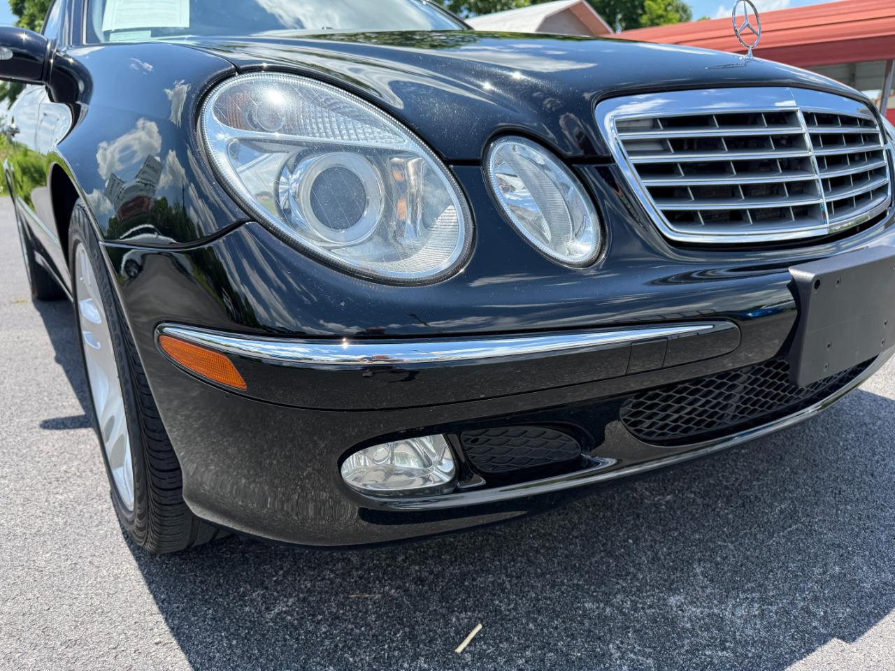 Mercedes-Benz E500  2003