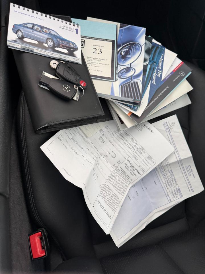 Mercedes-Benz E500  2003