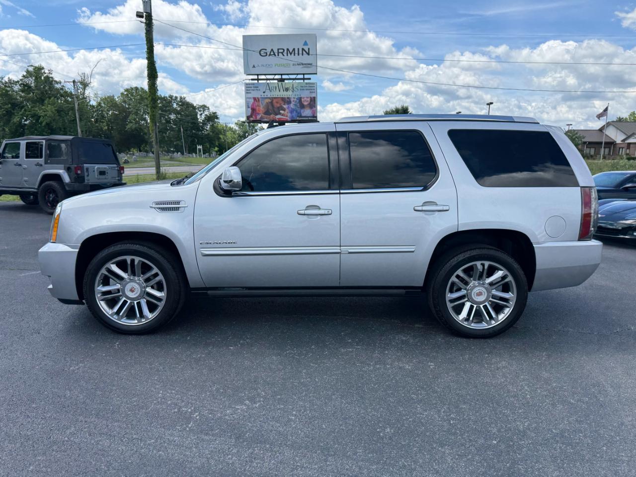 Cadillac Escalade AWD 4dr Premium 2014
