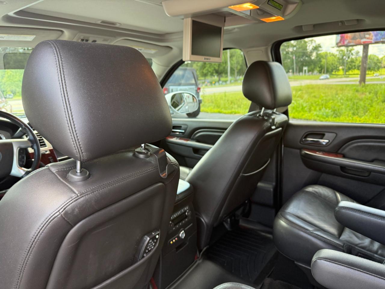 Cadillac Escalade AWD 4dr Premium 2014