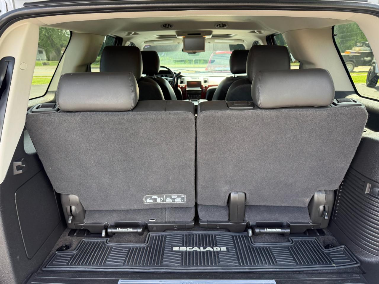 Cadillac Escalade AWD 4dr Premium 2014