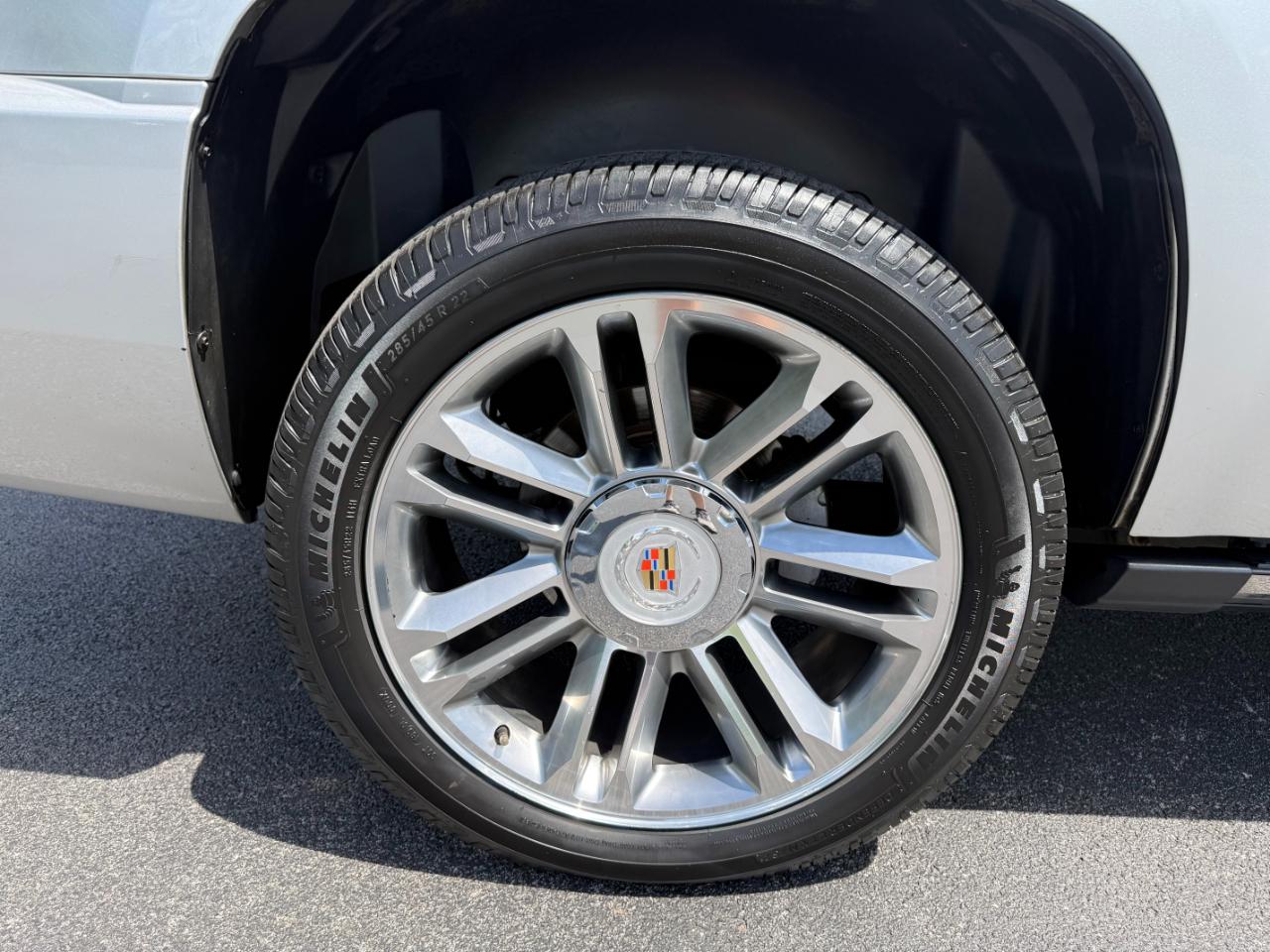 Cadillac Escalade AWD 4dr Premium 2014
