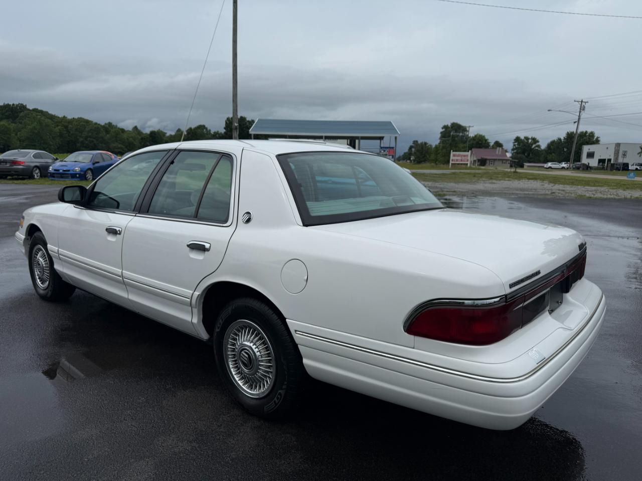 Mercury Grand Marquis 4dr Sdn GS 1996