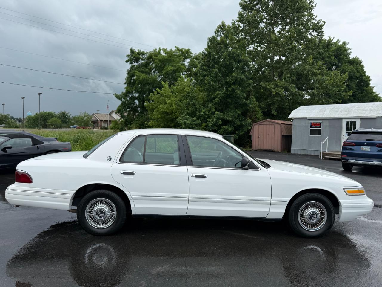 Mercury Grand Marquis 4dr Sdn GS 1996