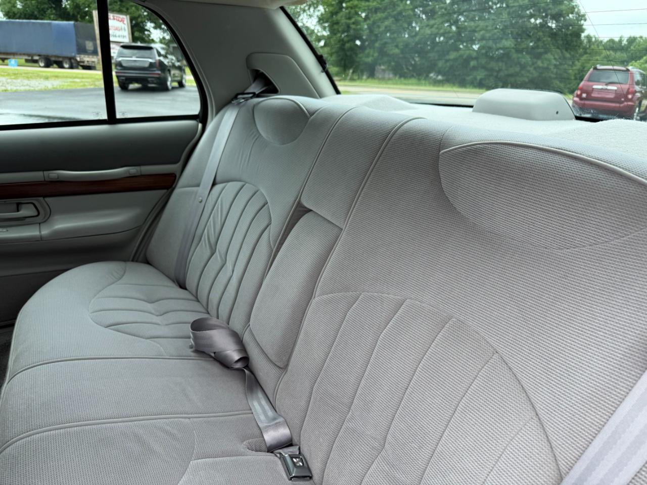 Mercury Grand Marquis 4dr Sdn GS 1996