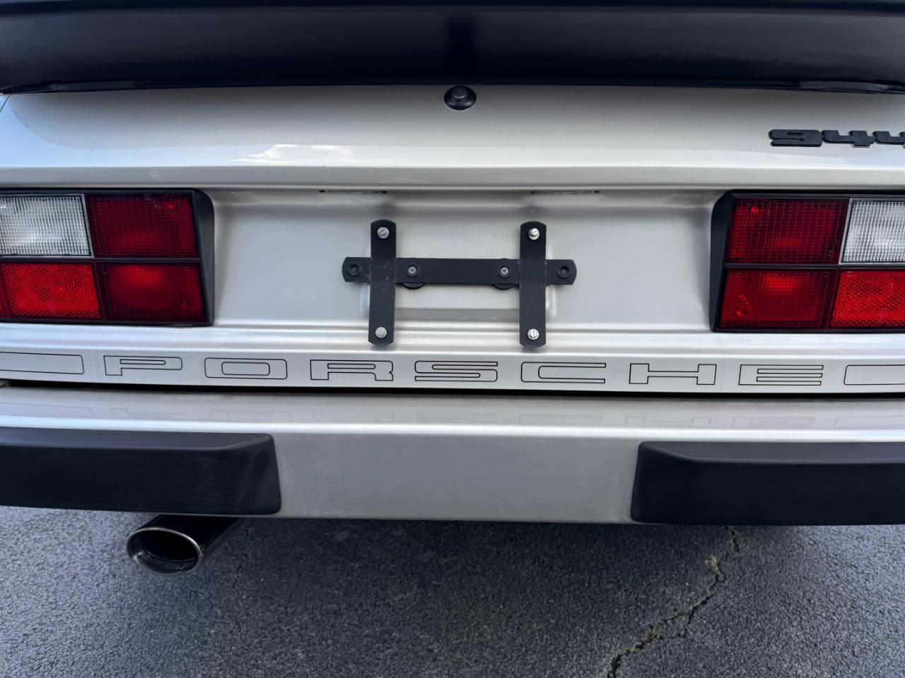 Porsche 944 2dr Coupe 5-Spd 1988
