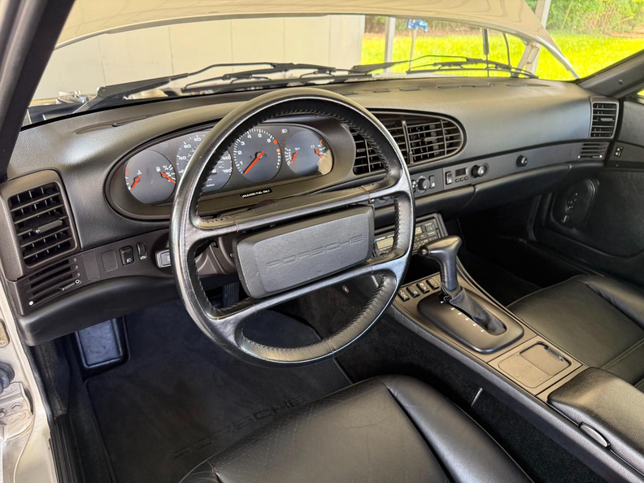 Porsche 944 2dr Coupe 5-Spd 1988