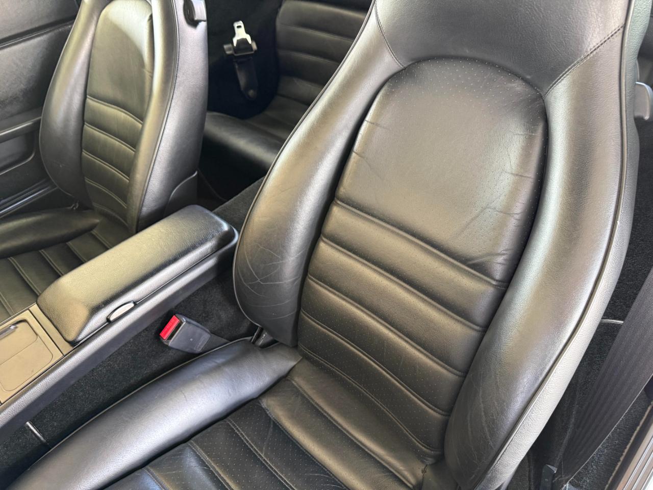 Porsche 944 2dr Coupe 5-Spd 1988